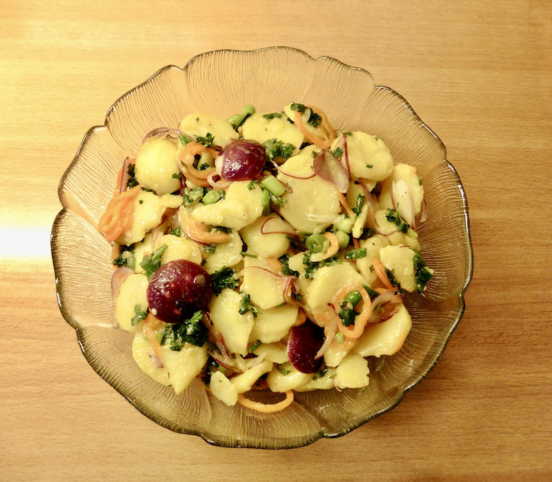 KartoffelZwiebelPaprikaSalat